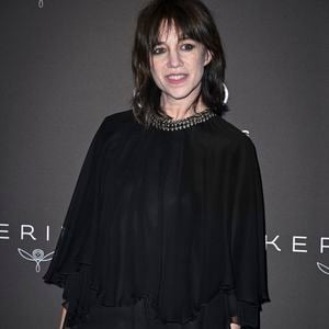 Charlotte Gainsbourg - Photocall du dîner "Women In Motion, Kering", Place de la Castre lors du 78ème Festival International du Film de Cannes le 18 mai 2025. © Olivier Borde/Bestimage