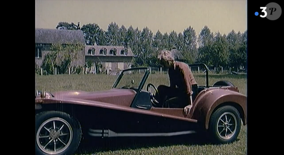 Françoise Sagan y a vécu jusqu'à sa mort

Françoise Sagan dans son manoir du Breuil, en Normandie. Capture Youtube/France 3