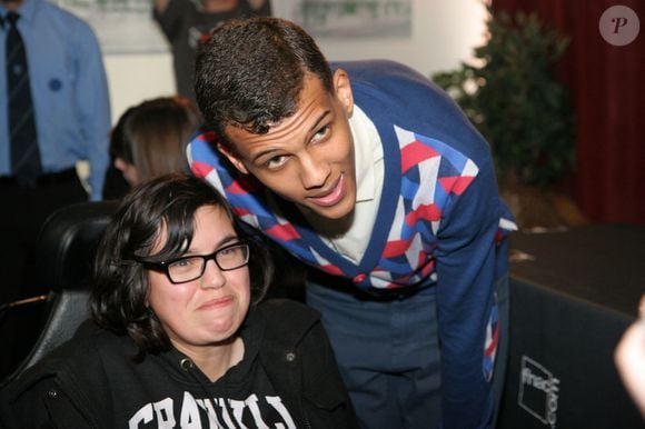 Le chanteur belge Stromae lors de sa séance de dédicace à la FNAC de Perpignan avant son concert à l'Elmediator de Perpignan, le 18 mars 2011. Photo Michel Clementz/ABACAPRESS.COM