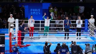 Cette championne olympique vit avec l'hyperandrogénie : son agent annonce la fin de sa carrière avant de revenir sur ses propos