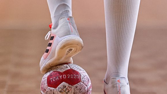 Une sportive perd la vie à seulement 21 ans, le monde du handball pleure une "jeune femme solaire"