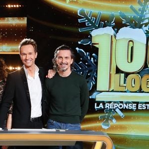 Exclusif - Adeline Tonuitti, Isabelle Vitari, Cyril Féraud, Arnaud Tsamère - Enregistrement de l'émission "100% Logique, Spéciale Noël", présentée par C.Féraud et diffusée le 21 décembre sur France 2.
© Christophe Clovis / Bestimage