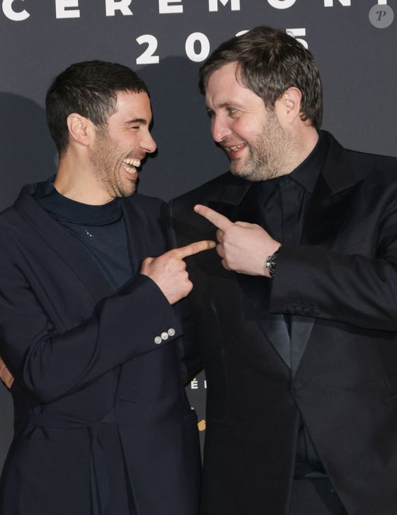 Tahar Rahim et Karim Leklou (César du meilleur acteur) au photocall du dîner de la 50ème édition de la cérémonie des César au Fouquet's à Paris, France, le 28 février 2025. © Coadic Guirec/Bestimage