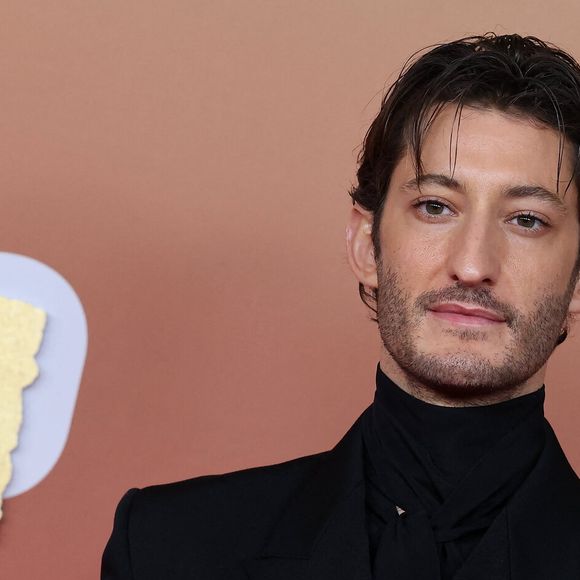 Pierre Niney - Photocall de la 50ème édition de la cérémonie des César à l'Olympia à Paris, France, le 28 février 2025 © Dominique Jacovides - Olivier Borde / Bestimage