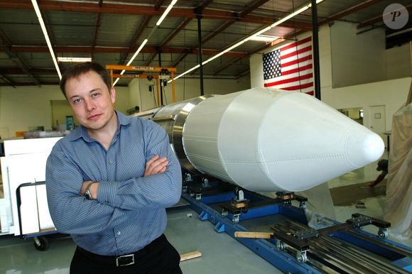 Photo d'Elon Musk datée du 19 mars 2004.  Pacific Coast News/ABACA