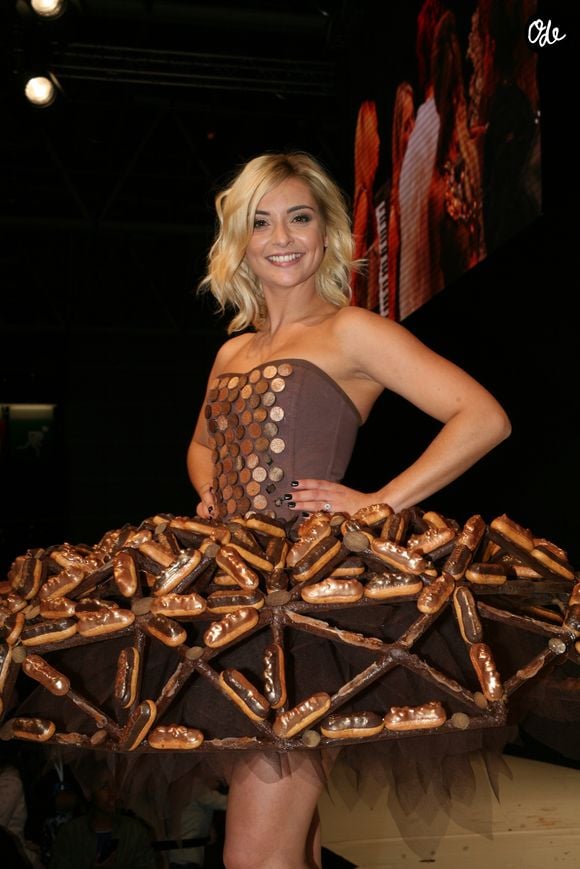 Priscilla Betti - People au 23ème Salon du Chocolat en faveur de l'association Mécénat Chirurgie Cardiaque à Paris. Le 27 octobre 2017 
JLPPA / Bestimage