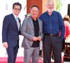 Cette star du cinéma de 78 ans a été assassinée !

Ben Mankiewicz, Billy Crystal et Rob Reiner lors d'une cérémonie au Chinese Theatre à Hollywood.

Photo : Backgrid USA / Bestimage