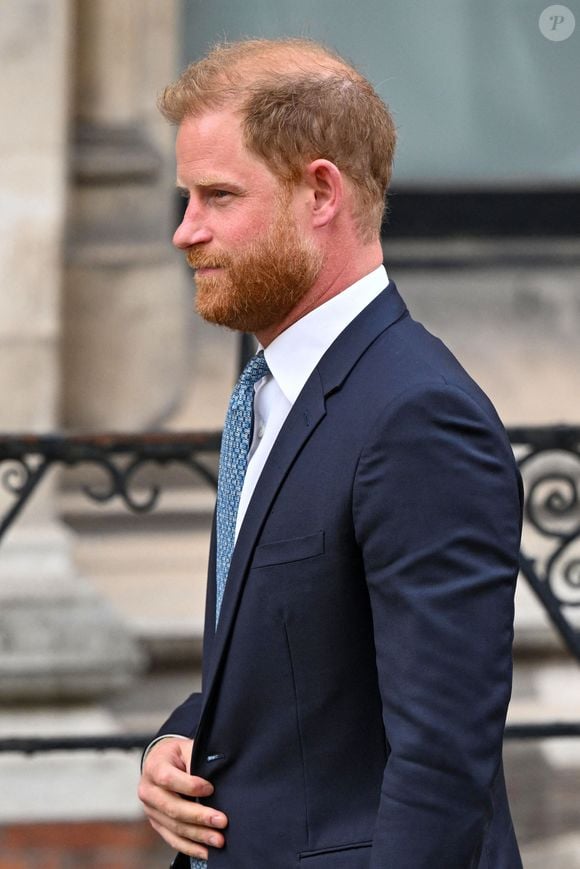 Le prince Harry, duc de Sussex, quitte la Cour royale de justice après le début de son appel contre une décision de la Haute Cour sur sa plainte contre le ministère de l'Intérieur concernant le niveau de sécurité qu'il reçoit lorsqu'il est au Royaume-Uni, Londres, Royaume-Uni, le 8 avril 2025. Photo par Zak Hussein/Splash News/ABACAPRESS.COM
