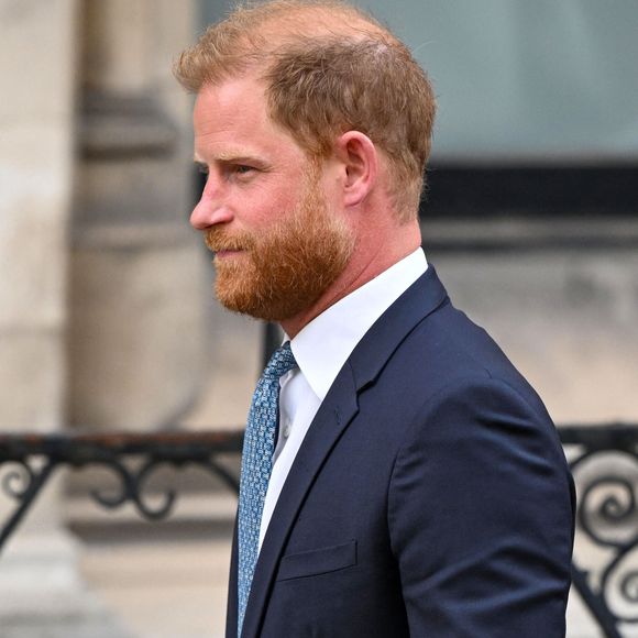 Le prince Harry, duc de Sussex, quitte la Cour royale de justice après le début de son appel contre une décision de la Haute Cour sur sa plainte contre le ministère de l'Intérieur concernant le niveau de sécurité qu'il reçoit lorsqu'il est au Royaume-Uni, Londres, Royaume-Uni, le 8 avril 2025. Photo par Zak Hussein/Splash News/ABACAPRESS.COM