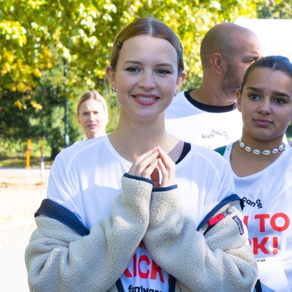 Exclusif - La chanteuse Angèle, marraine de la fondation KickCancer, participe à la course " RUN TO KICK family race", afin de lutter contre le cancer de tous les enfants.Belgique, Bruxelles, le 25 septembre 2022.
ALAIN ROLLAND/ IMAGEBUZZ/ BESTIMAGE