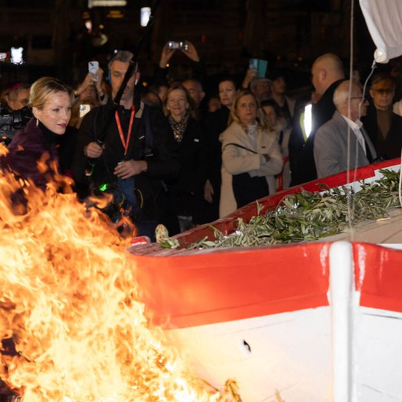 La princesse Charlène de Monaco -  La famille princière de Monaco lors de l'embrasement de la barque dans le cadre des célébrations de la Sainte-Dévote, Sainte Patronne de Monaco le 26 janvier 2024.

© Olivier Huitel / Pool Monaco / Bestimage