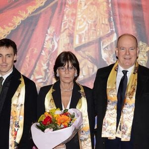 Louis et Marie Ducruet, la princesse Stéphanie de Monaco, le prince Albert II de Monaco, Camille Gottlieb - Soirée de clôture du 47ème Festival International du Cirque de Monte-Carlo sous le chapiteau de Fontvieille à Monaco, le 21 janvier 2025. © Olivier Huitel / Pool Monaco / Bestimage