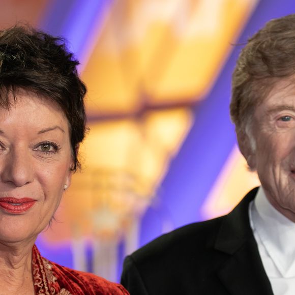 Légende du cinéma laisse un vide immense.

Robert Redford  et sa femme Sibylle Szaggars - R.Redford reçoit le prix d'honneur récompensant l'ensemble de sa carrière au 18ème Festival International du Film de Marrakech le 06 décembre 2019. © 

©Romual Maigneux / Bestimage