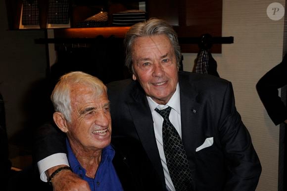 Alain Delon et Jean-Paul Belmondo à la soirée Zegna au magasin phare d'Ermenegildo Zegna à Paris, France, 23 juin 2011. Photo par Alban Wyters/ABACAPRESS.COM