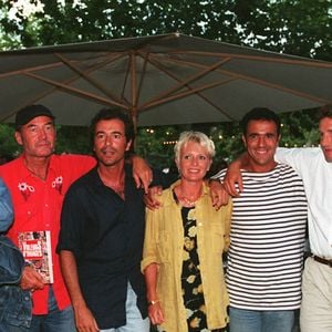 Suspicion de tromperie au sein du service public il y a 30 ans

Radio Saint Tropez : Pierre Sled, Sophie Davant, Bernard Montiel, Thierry Beccaro à Saint Tropez © agence Bestimage