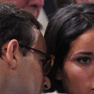 Elle a été désignée principale bénéficiaire testamentaire. Elisabeth Bost, première femme de l'animateur et mère de son unique fils, a contesté cet héritage et ce second mariage...

Jean-Luc Delarue et Anissa assistent à la finale du tournoi de tennis en salle BNP Paris Masters au Palais Omnisports Paris-Bercy, à Paris, en France, le 13 novembre 2011. Photo de Christophe Guibbaud/Abaca