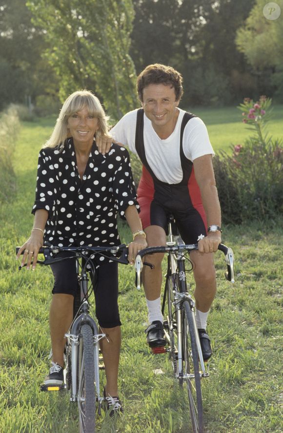 Archives - En France, en vacances dans les Alpilles, Michel DRUCKER et sa femme Dany SAVAL. Date inconnue
© Alain Canu via Bestimage