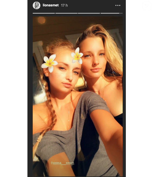 Emma et Ilona Smet réunies au Portugal chez leur père David Hallyday le 13 août 2018.