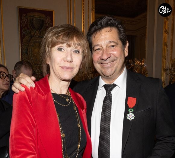 Virginie Lemoine revient sur ses débuts aux côtés de Laurent Gerra.

Exclusif - Virginie Lemoine, Laurent Gerra - Laurent Gerra reçoit la légion d’honneur de la part du grand chancelier F. Lecointre en présence de la première dame, B. Macron au Palais de la Légion d'honneur à Paris. © Cyril Moreau/Bestimage
