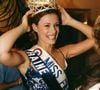 "Il m’a dit : Maman, t’étais belle !" L'emploi du passé a tout de suite fait sourire notre reine de beauté !
Miss France 1998 - Sophie Thalmann - Archives personnalités © JLPPA / Bestimage