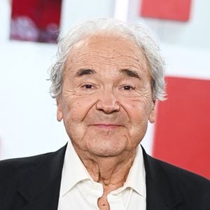 Exclusif - Pierre Perret lors de l'enregistrement de l'émission Vivement Dimanche, au studio Rive gauche, à Paris, France, le 22 octobre 2025, présentée par M.Drucker, diffusée sur France 3 le 16 novembre 2025. © Guillaume Gaffiot/Bestimage