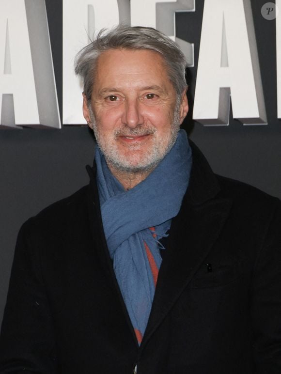Sur TikTok, Antoine de Caunes a annoncé la réalisation d'un projet en famille 

Antoine de Caunes - Avant-première du film "Un parfait inconnu" au Grand Rex à Paris le 15 janvier 2025. © Coadic Guirec/Bestimage
