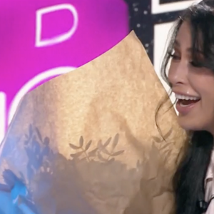 Ayem Nour sur le plateau de NRJ12 le 28 février 2025.