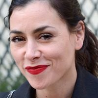 Olivia Ruiz partie avec son fils et son compagnon dans la ville préférée des grandes fortunes, elle raconte son quotidien loin de la France