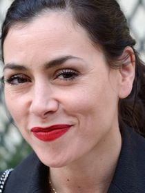 Olivia Ruiz partie avec son fils et son compagnon dans la ville préférée des grandes fortunes, elle raconte son quotidien loin de la France