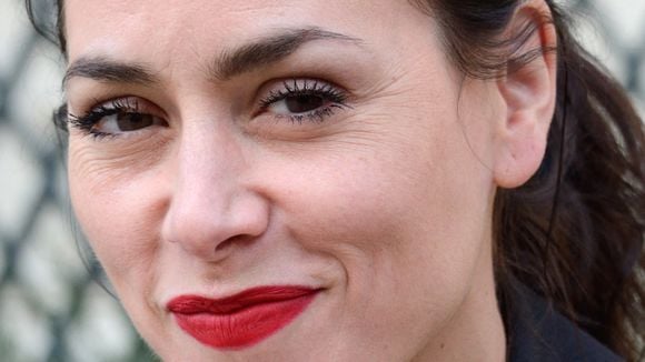 Olivia Ruiz partie avec son fils et son compagnon dans la ville préférée des grandes fortunes, elle raconte son quotidien loin de la France