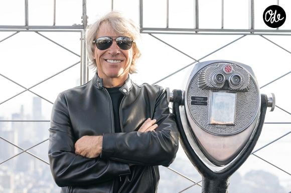 Jon Bon Jovi illumine l'Empire State Building à New York City, New York, Etats-Unis, le 15 septembre 2023. ©  © Ron Adar/TheNEWS2/ZUMA Press/Bestimage
