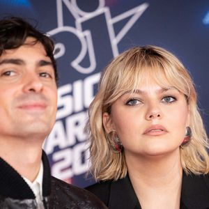 Cette affection rend la musique difficile à écouter et à produire, un vrai cauchemar pour un artiste.

Louane et Florian Rossi assistent au tapis rouge des NRJ MUSIC AWARDS 2023, au Palais des Festivals, à Cannes. Le 10 novembre 2023. Photo par Shootpix/ABACAPRESS.COM