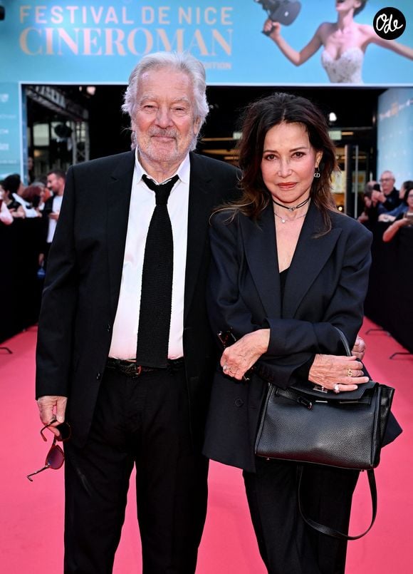 Sa femme, Évelyne Bouix, reste son soutien face à ces épreuves.
Pierre Arditi et sa femme Evelyne Bouix - Tapis rouge de la soirée d'ouverture de la 7ème édition du festival Cineroman à Nice le 29 septembre 2025. © Dominique Jacovides - Bruno Bebert / Bestimage