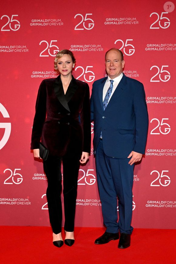 Le prince Albert II de Monaco et la princesse Charlene ont célébré les 25 ans du Grimaldi Forum et inauguré l'extension de l'espace d'exposition accompagné par M. Pierre André Chiappori représentant le ministre d'Etat de la Principauté, M. Henri Fissore, le président du Grimaldi, et de Mme Sylvie Biancheri, la directrice générale, à Monaco le 16 janvier 2025. © Bruno Bebert/Bestimage