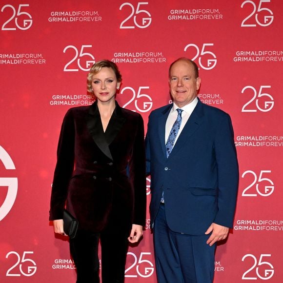 Le prince Albert II de Monaco et la princesse Charlene ont célébré les 25 ans du Grimaldi Forum et inauguré l'extension de l'espace d'exposition accompagné par M. Pierre André Chiappori représentant le ministre d'Etat de la Principauté, M. Henri Fissore, le président du Grimaldi, et de Mme Sylvie Biancheri, la directrice générale, à Monaco le 16 janvier 2025. © Bruno Bebert/Bestimage