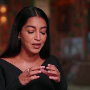 La comédienne, maman de quatre enfants, se confie sur la façon dont elle gère sa vie de famille et professionnelle.