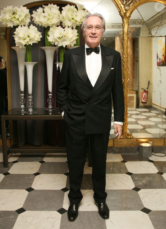 L'acteur Bernard Le Coq assiste au 'Prix Grand Siecle Laurent Perrier', au Pavillon d'Armenonville à Paris, France, le 1er décembre 2008. Photo par Denis Guignenbourg/ABACAPRESS.COM