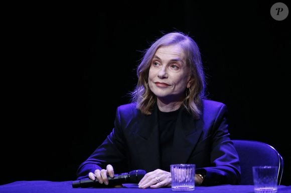 Isabelle Huppert en Master Class de la 16ème édition du Festival Lumière, Les Célestins, Théâtre de Lyon, France, le 18 octobre 2024. © Pascal Fayolle/Bestimage