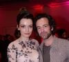 Et dans lequel il donne la réplique à Emma Mackey

Emma Mackey et Romain Duris - Ouverture de la 2e édition du "Canneseries" à l'hôtel Martinez à Cannes.Le 5 avril 2019. © Rachid Bellak/Bestimage