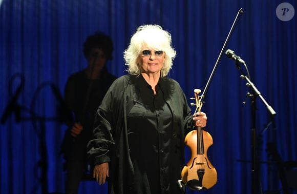 Mais ce n'est pas le seul artiste que Catherine Lara voit à l'Eurovision.

Exclusif - Catherine Lara en concert au Dôme de Paris (Palais des Sports), le 14 février 2020. © Coadic Guirec / Bestimage