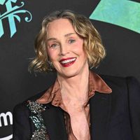 Sharon Stone, 68 ans : "Je m'entraîne une heure et demie, cinq jour sur sept, dans ma piscine"