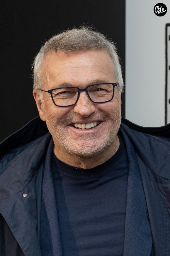 Il estime malgré tout avoir beaucoup appris en découvrant de l’intérieur le fonctionnement d’une chaîne d’information en continu. 

Laurent Ruquier lors du vernissage de l'exposition consacrée à Philippe Geluck, auteur de la bande dessinée « Le Chat », au musée Maillol, le 12 novembre 2025 à Paris, en France. Photo de Nasser Berzane/ABACAPRESS.COM