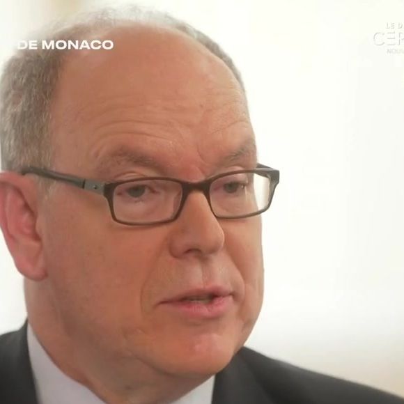 À 67 ans, le prince s’est exprimé avec une sincérité touchante sur sa vie de père...

Interview d'Albert de Monaco dans "50' Inside"