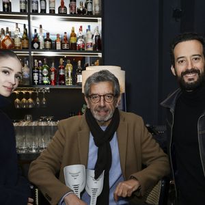 Michel Cymes a surpris ce mardi soir

Exclusif - Victoria Dauberville, Michel Cymes, Mathieu Forget lors de la présentation du livre de R.Lachens "De la France qui râle à la France qui gagne. Notre victoire olympique" au club We Are à Paris 
© Jack Tribeca / Bestimage