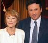 Michel Drucker s'apprête à publier Je vous ai tant aimés, le 15 octobre 2026.

Archives - En France, à Paris, sur le plateau, Annie GIRARDOT et Michel DRUCKER © Bruno Schneider via Bestimage