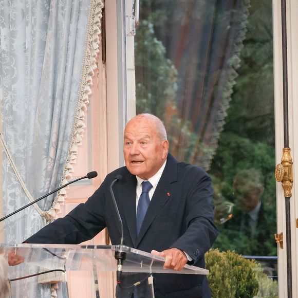 Exclusif - Marc Ladreit de Lacharrière - Quelques semaines après avoir ouvert la Journée de l'Assemblée nationale dédiée à l'Engagement, le samedi 11 avril 2026, M.Ladreit de Lacharrière a reçu Y.Braun-Pivet pour un prestigieux dîner du Cercle de la Revue des Deux Mondes, le 8 juin 2026. 
© Jack Tribeca / Bestimage
