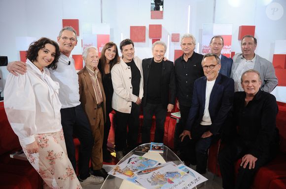 Exclusif - Vincent Dubois, sa fille Camille Dubois, Linda Lemay, Jean-Felix Lalanne, Michel Drucker, Dominque Rocheteau, Vincetn et Sébastien Fraiscinet et Emmanuel Chaunu lors de l'enregistrement de l'émission Vivement dimanche au studio Rive gauche, présentée par M.Drucker, diffusée sur France 3 le 10 mai 2026, à Paris, France, le 14 avril 2026. © Guillaume Gaffiot/Bestimage