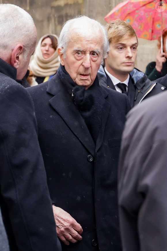 Edouard Balladur aux obsèques de Marie-Josèphe Balladur, la femme d'E.Balladur, en l'église Notre Dame de l'Annonciation à Paris, France, le 7 janvier 2026. © Jack Tribeca/Bestimage