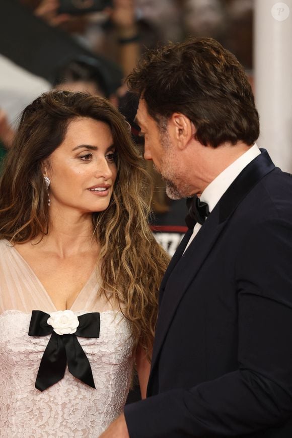 Penelope Cruz et Javier Bardem lors du photocall pour l'ouverture du 72e Festival du film de Saint-Sébastien le 20 septembre 2024 à Saint-Sébastien (Espagne). © Raúl Terrel/Europa Press/Bestimage