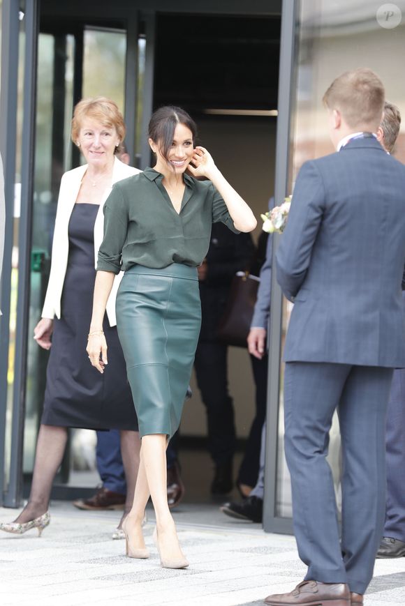 Le prince Harry et Meghan Markle visitent l'université de Chichester dans le Sussex le 3 octobre 2018. C'est le premier déplacement officiel du duc et de la duchesse de Sussex dans la région.